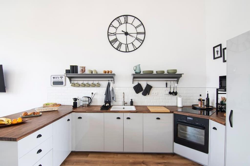 Treize Maison 3 Bed House In Centre Of Saint Severin Eksteriør bilde