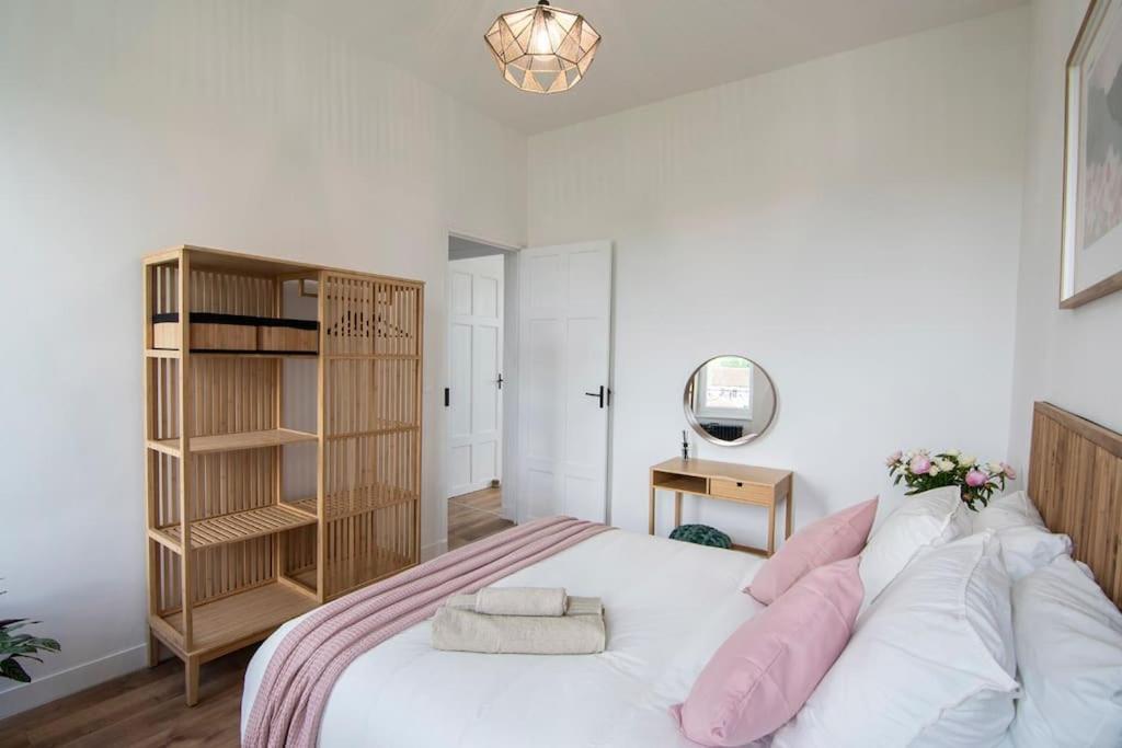 Treize Maison 3 Bed House In Centre Of Saint Severin Eksteriør bilde